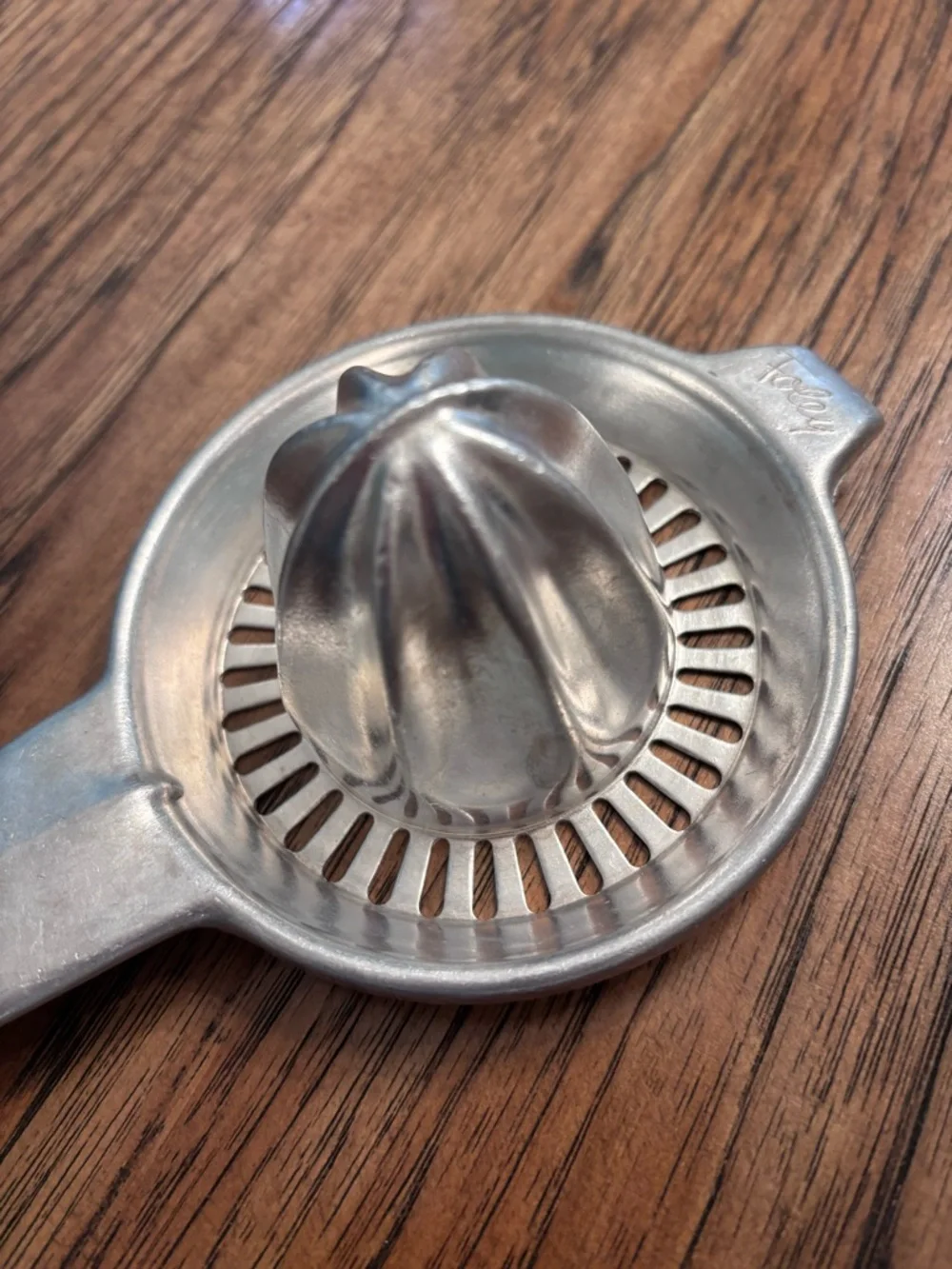 Vintage Foley Aluminum Citrus Juicer Handheld Lemon Orange Juicer Squeezer USA